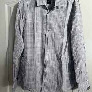 Hugo Boss slim fit large dress shirt